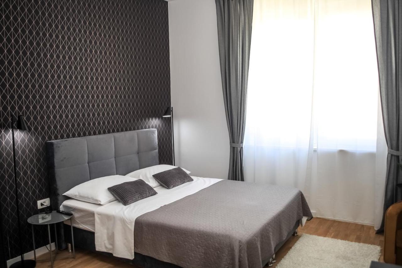 Hedone City Luxury Apartments With Free Parking Пула Экстерьер фото